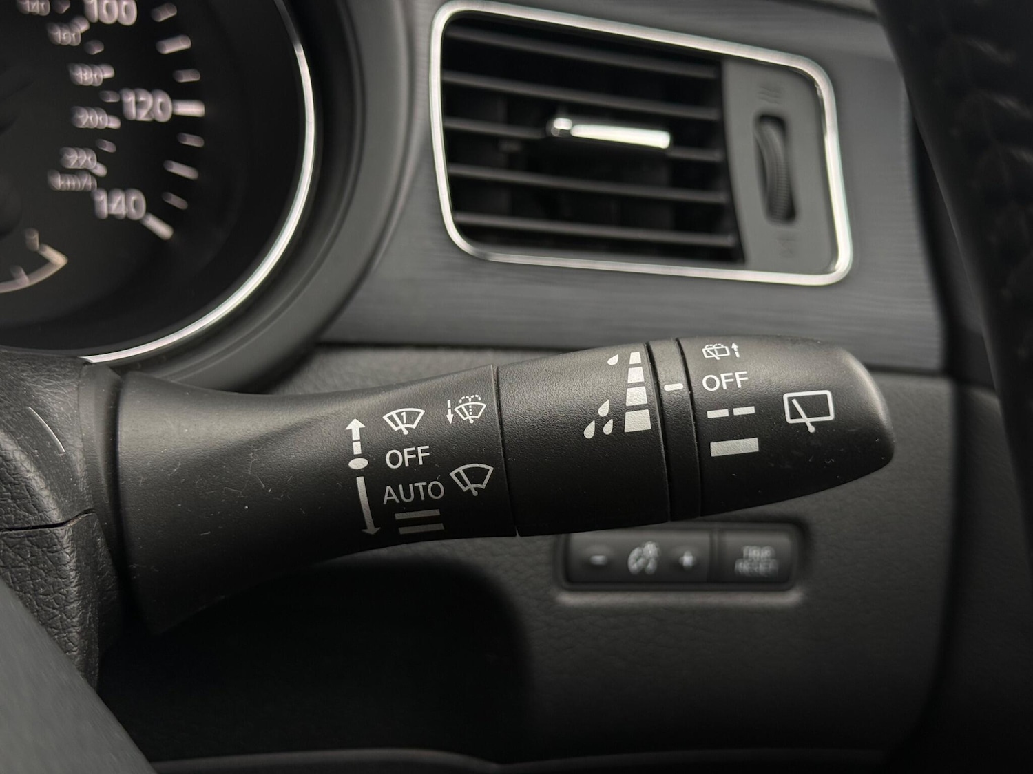 Used Nissan Pulsar 2015 for sale - 77695934: Photo 81