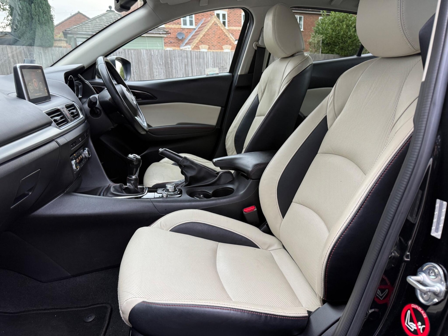 Used Mazda Mazda3 2014 for sale - 76299484: Photo 26