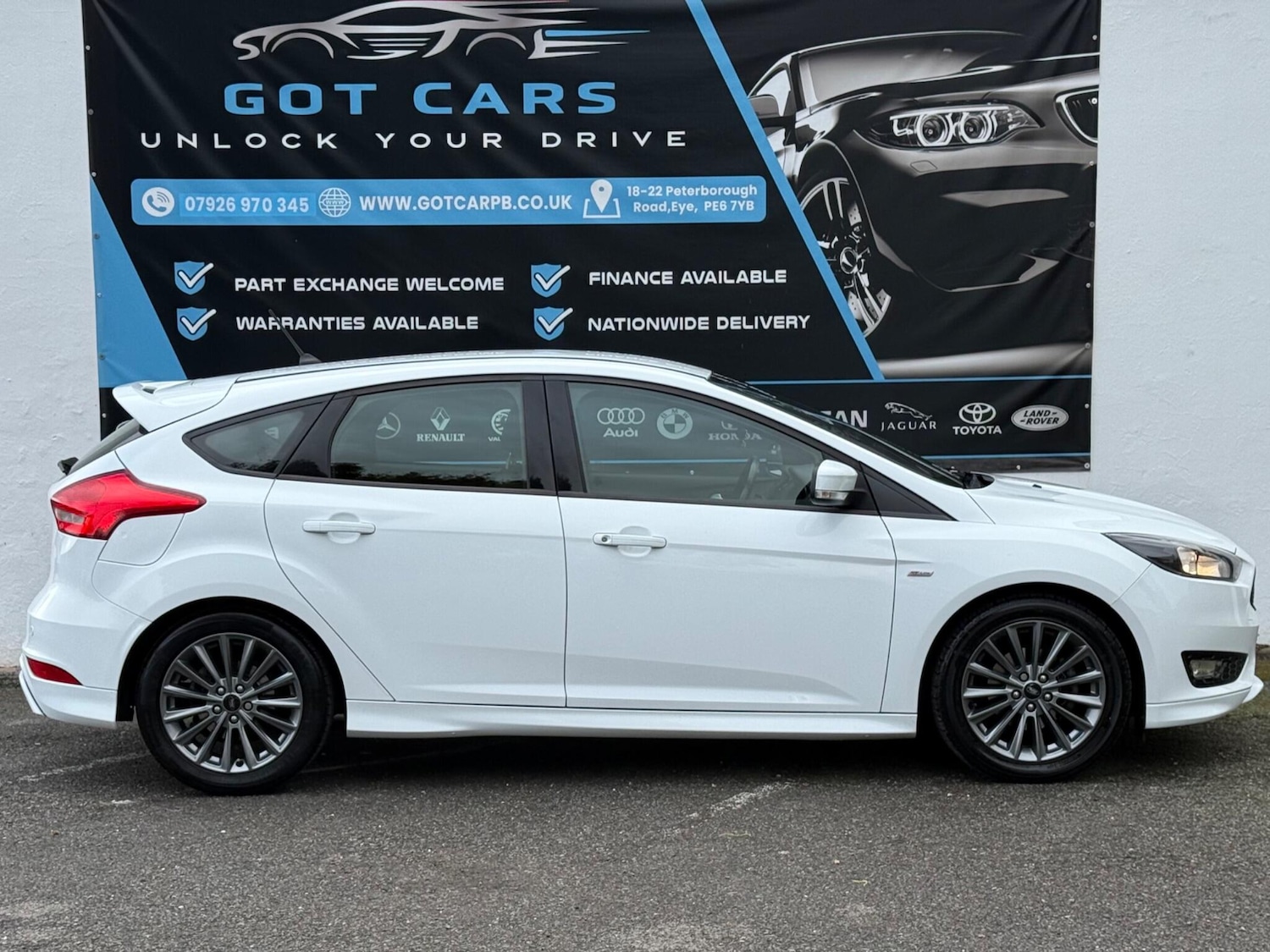 Used Ford Focus 2018 for sale - 76299485: Photo 4