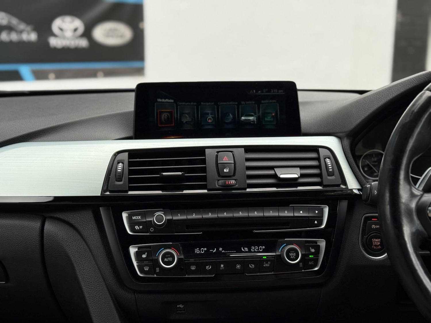 Used BMW 4 Series 2017 for sale - 76991796: Photo 30