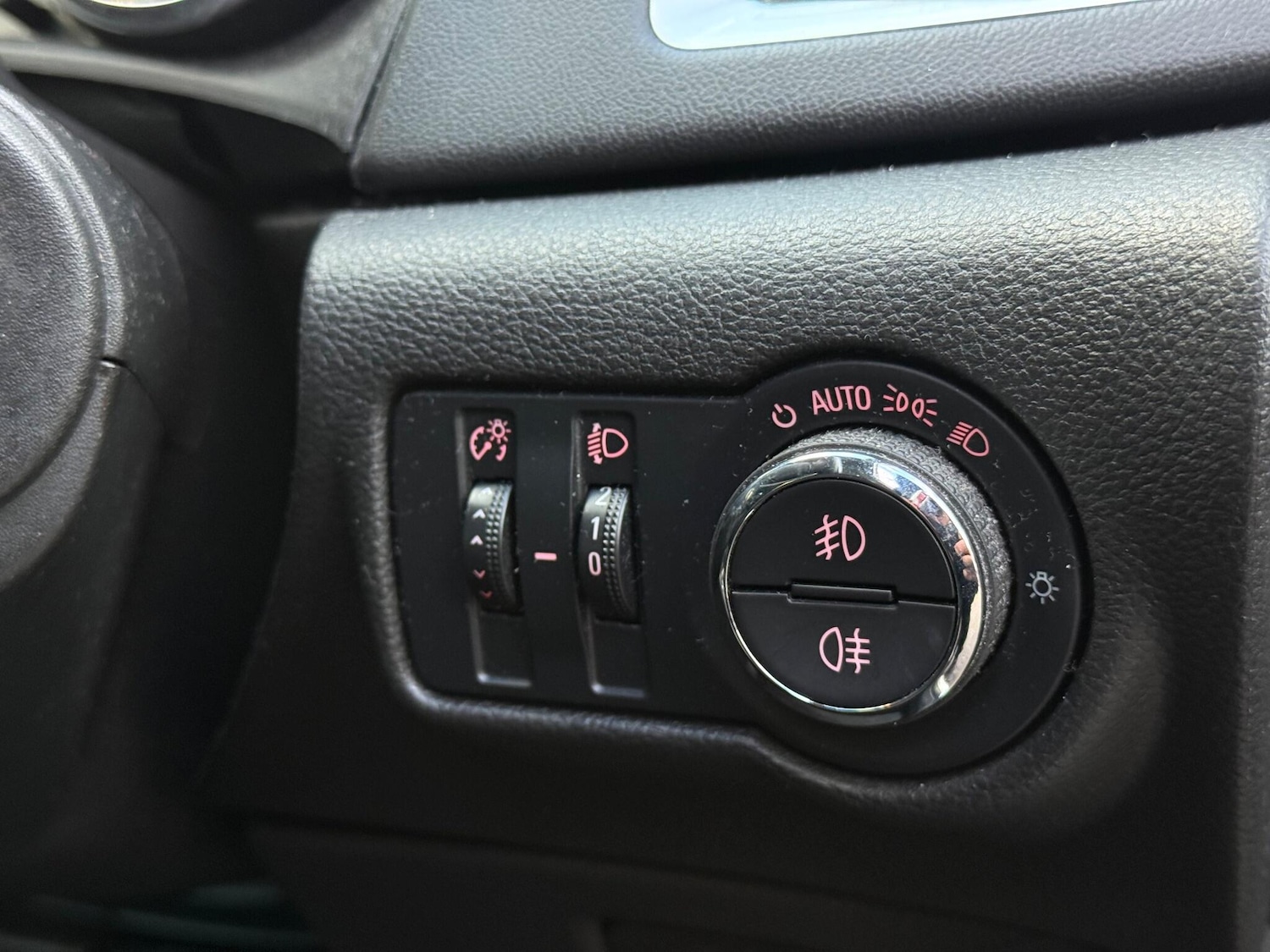 Used Vauxhall Astra 2015 for sale - 77050263: Photo 48