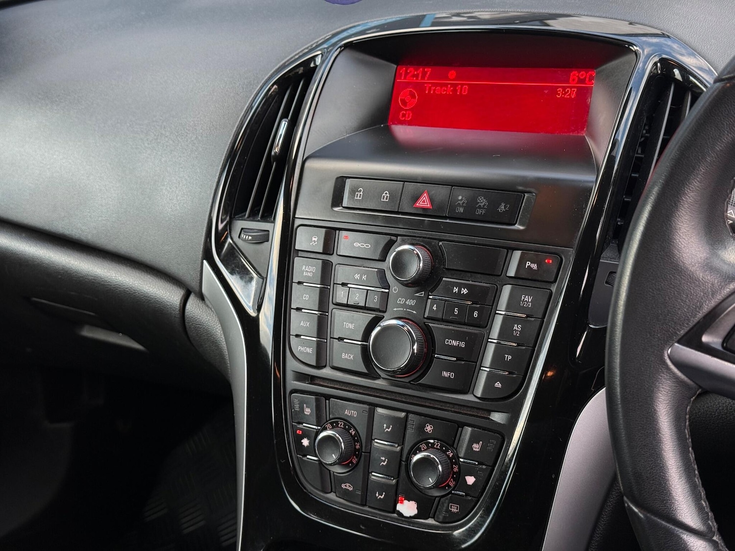 Used Vauxhall Astra 2015 for sale - 77050263: Photo 51