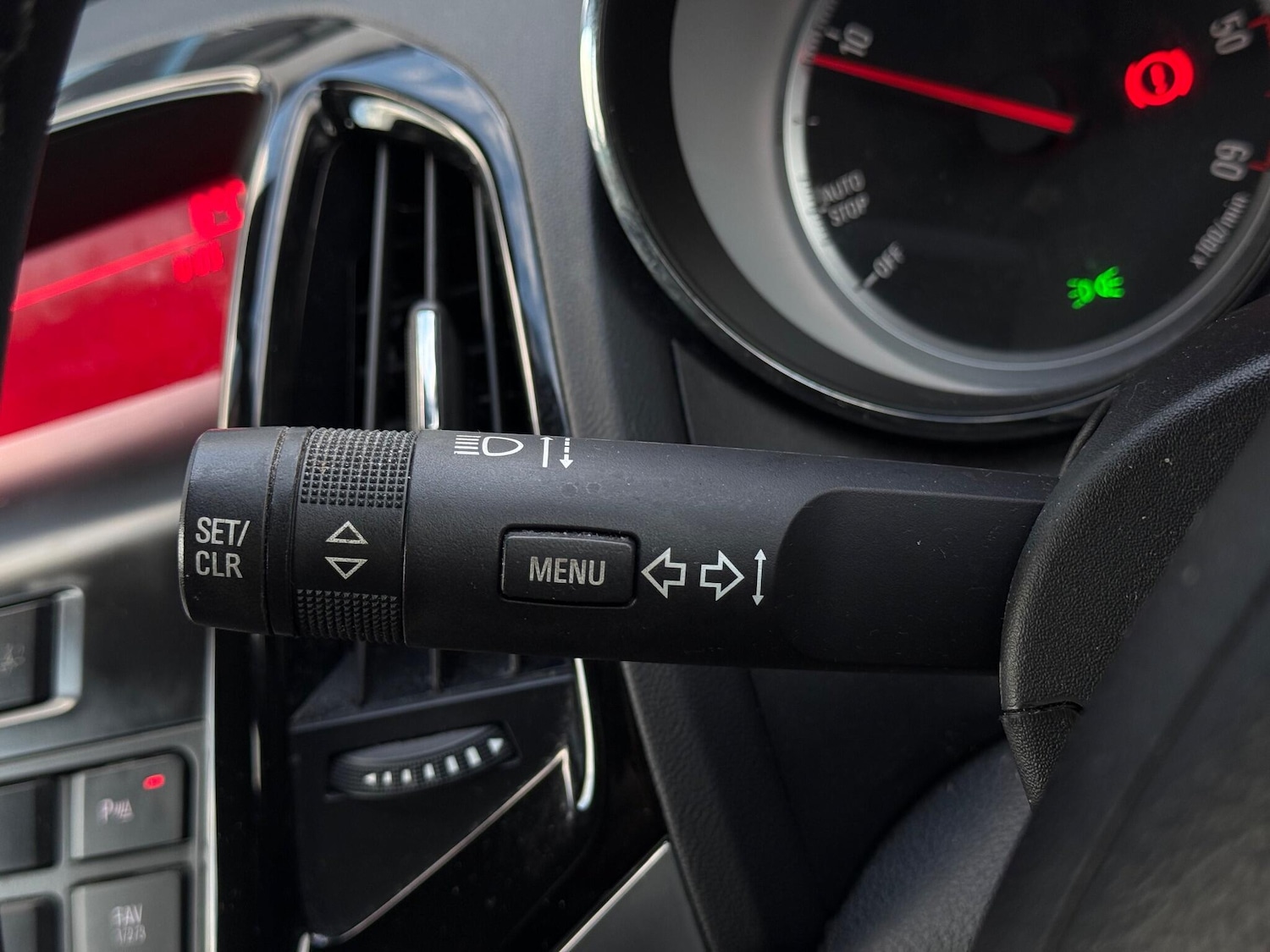 Used Vauxhall Astra 2015 for sale - 77050263: Photo 54