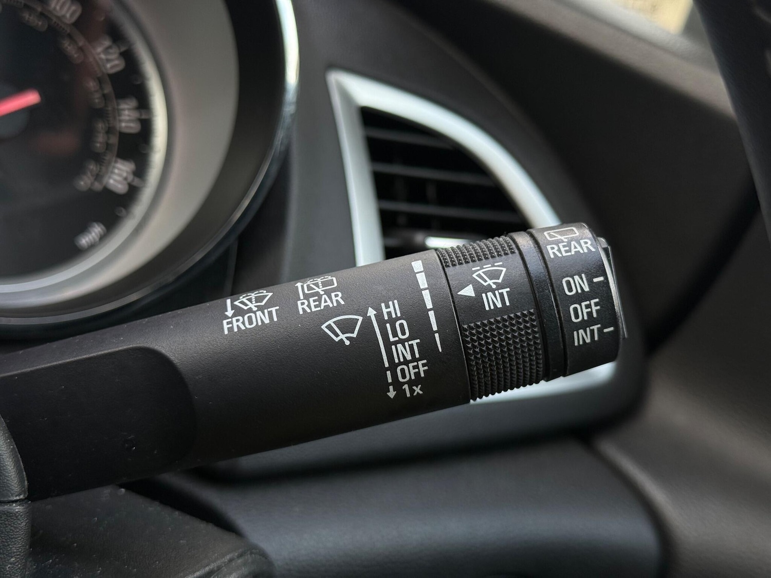 Used Vauxhall Astra 2015 for sale - 77050263: Photo 55