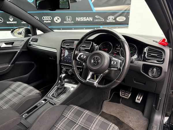 Used Volkswagen Golf 2015 for sale - 76299505: Photo 19