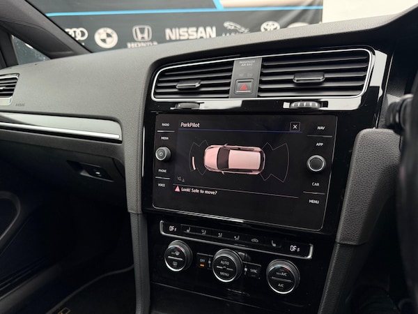 Used Volkswagen Golf 2015 for sale - 76299505: Photo 29