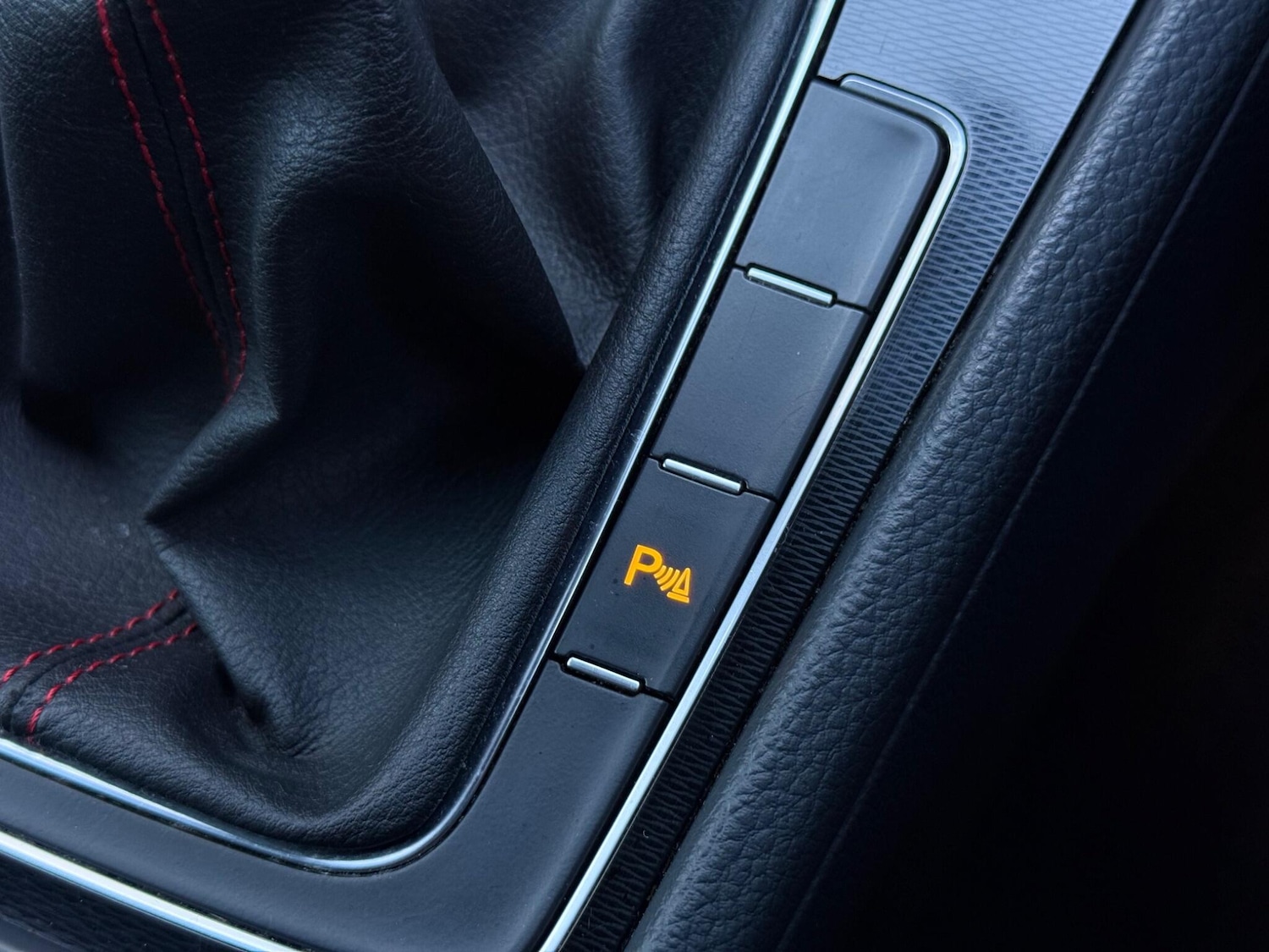 Used Volkswagen Golf 2014 for sale - 77229794: Photo 56