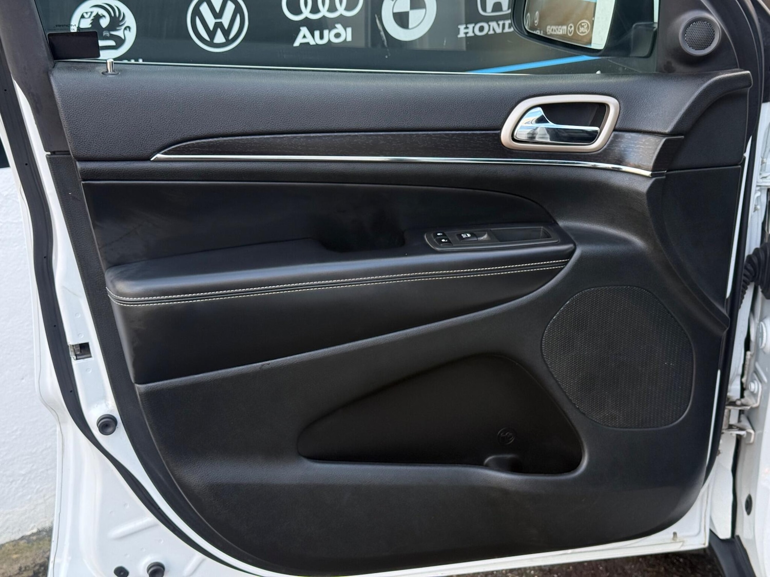 Used Jeep Grand Cherokee 2013 for sale - 77709991: Photo 74