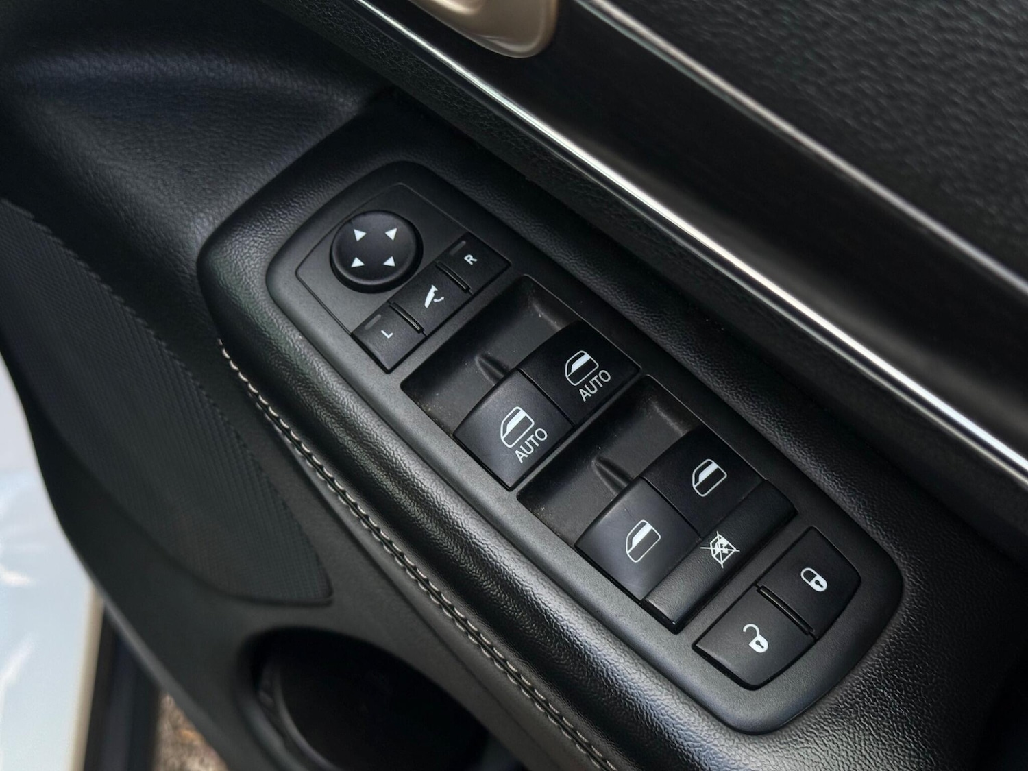 Used Jeep Grand Cherokee 2013 for sale - 77709991: Photo 77