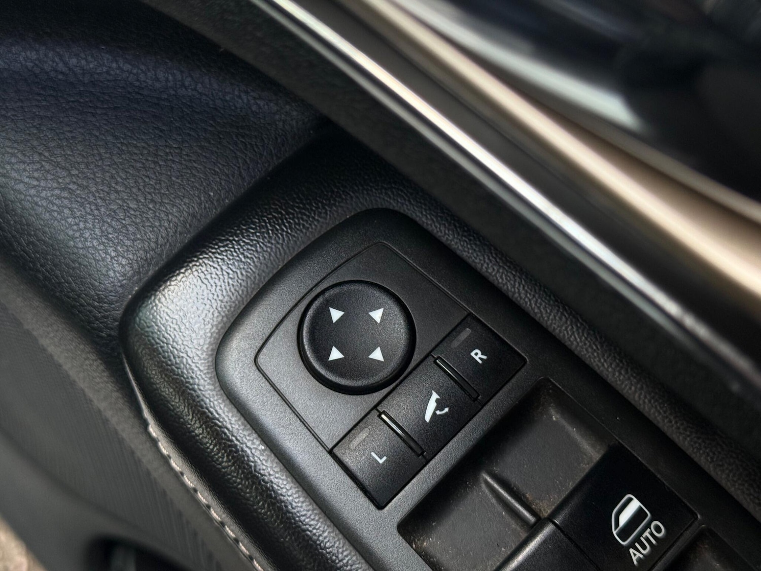 Used Jeep Grand Cherokee 2013 for sale - 77709991: Photo 78