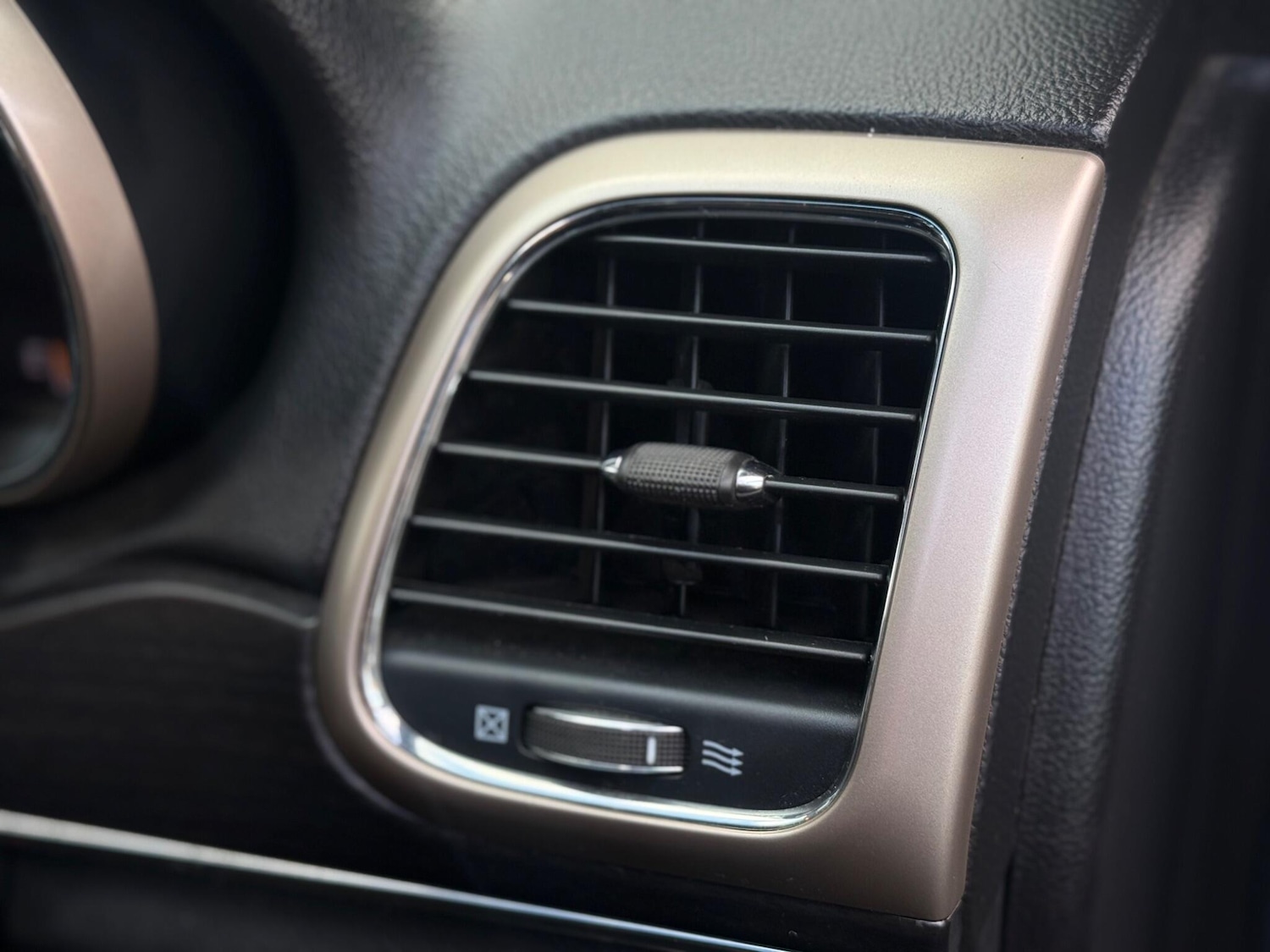 Used Jeep Grand Cherokee 2013 for sale - 77709991: Photo 79