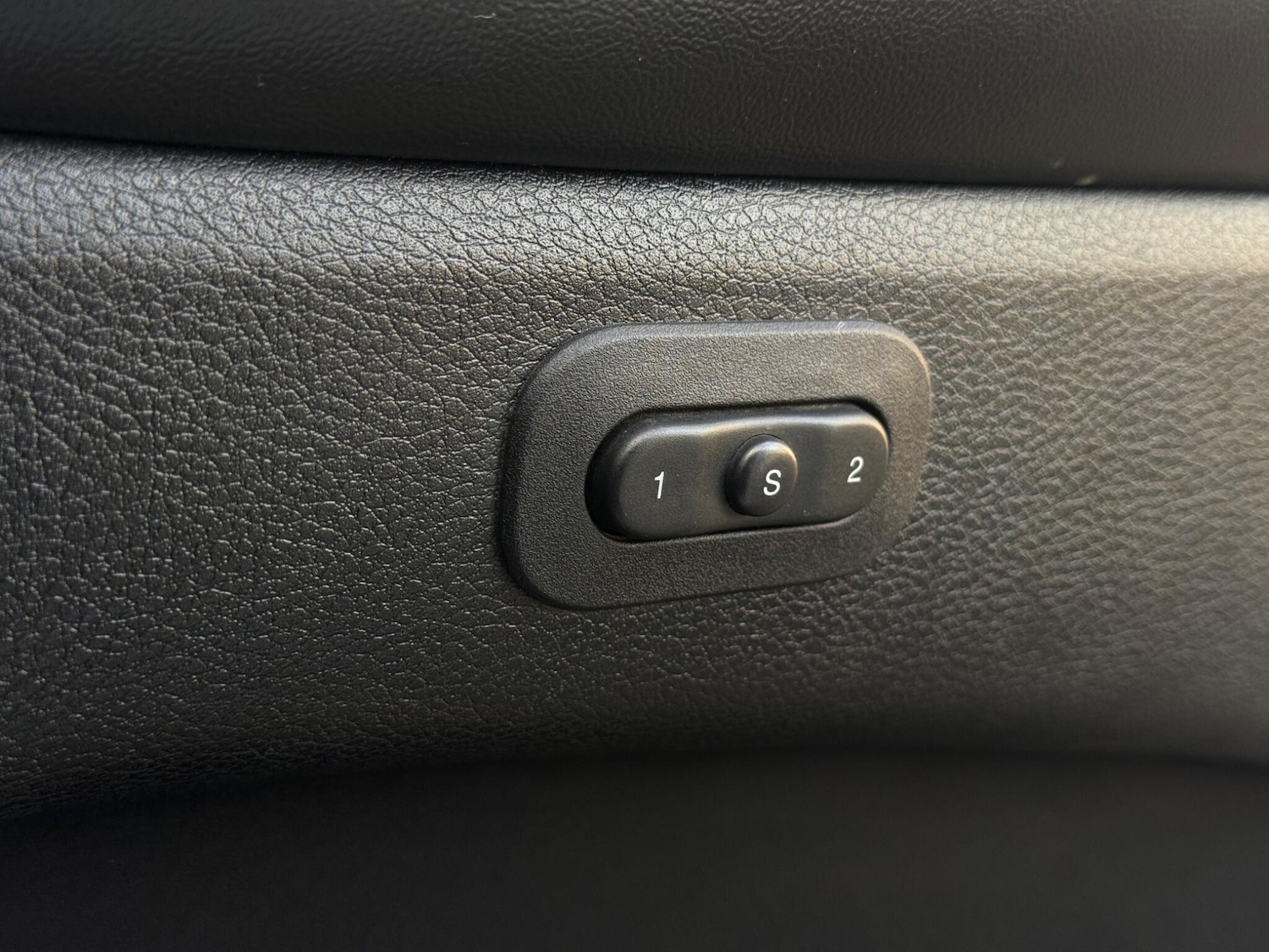 Used Jeep Grand Cherokee 2013 for sale - 77709991: Photo 82