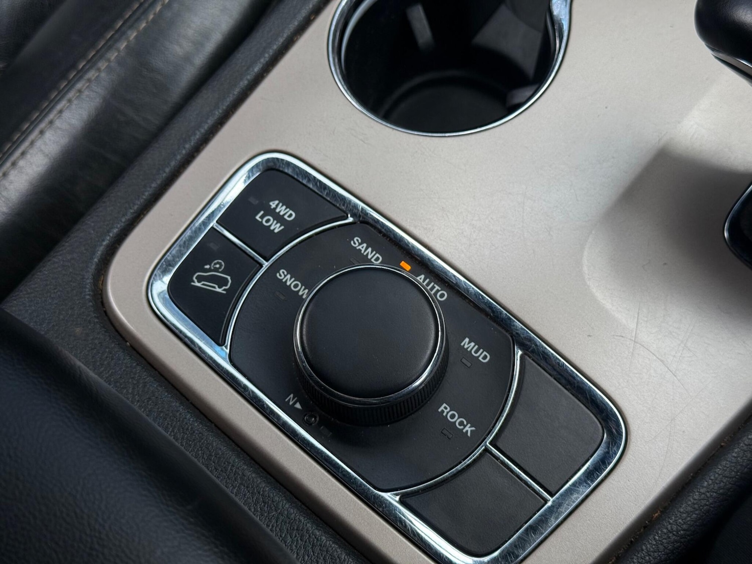 Used Jeep Grand Cherokee 2013 for sale - 77709991: Photo 83