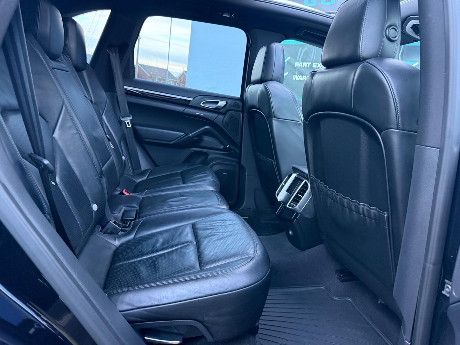 Used Porsche Cayenne 2013 for sale - 76572416: Photo 24