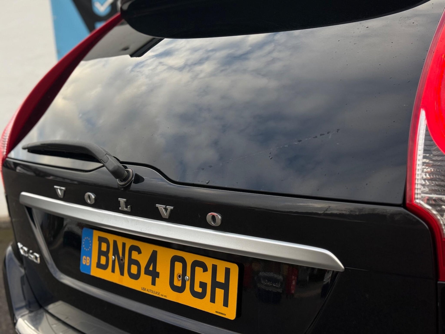 Used Volvo XC60 2014 for sale - 78057554: Photo 41