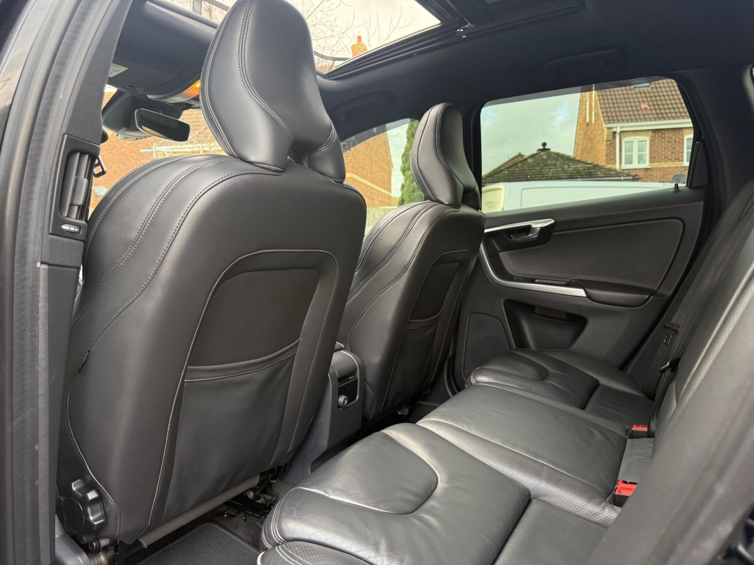 Used Volvo XC60 2014 for sale - 78057554: Photo 49