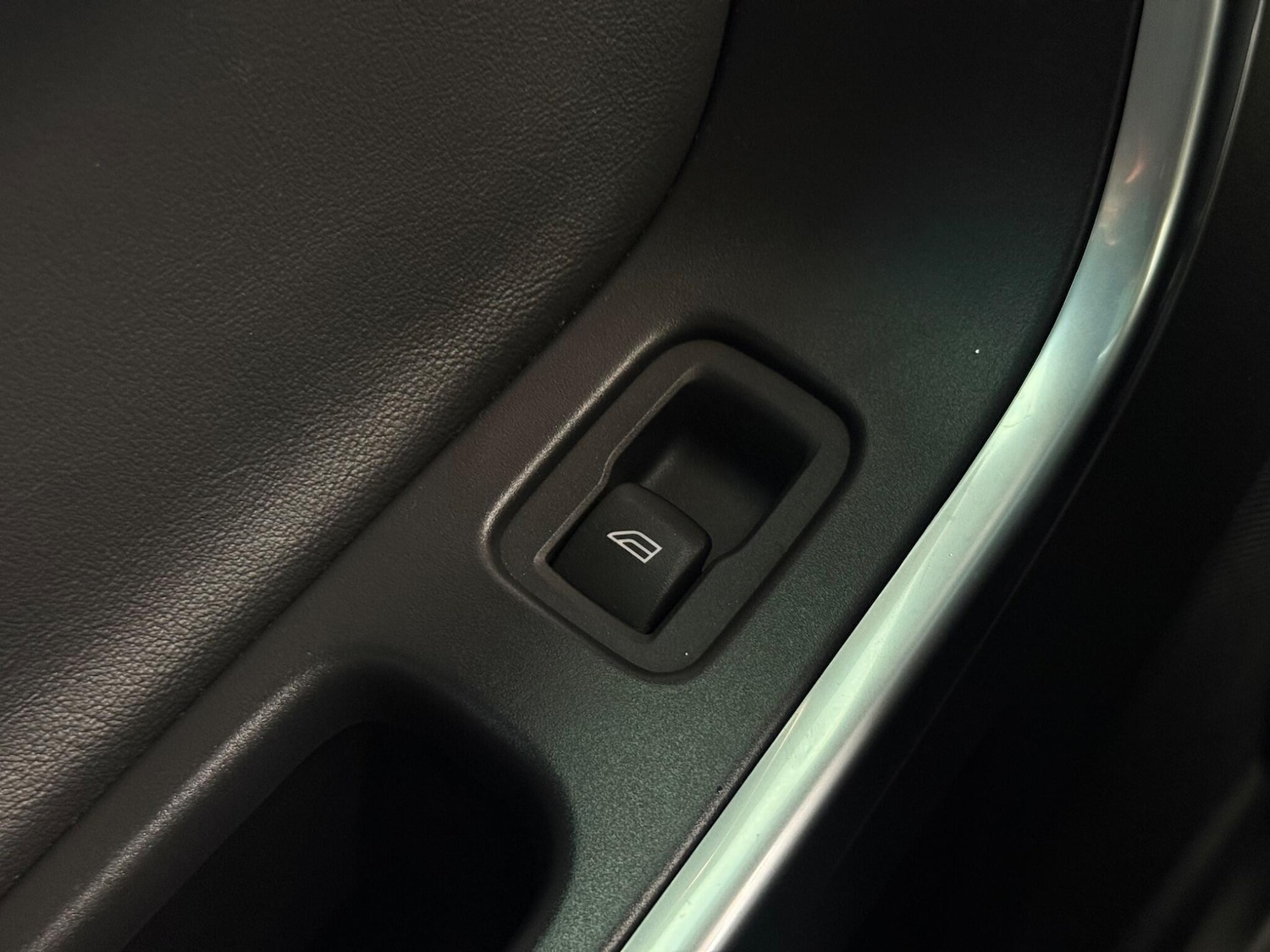 Used Volvo XC60 2014 for sale - 78057554: Photo 59