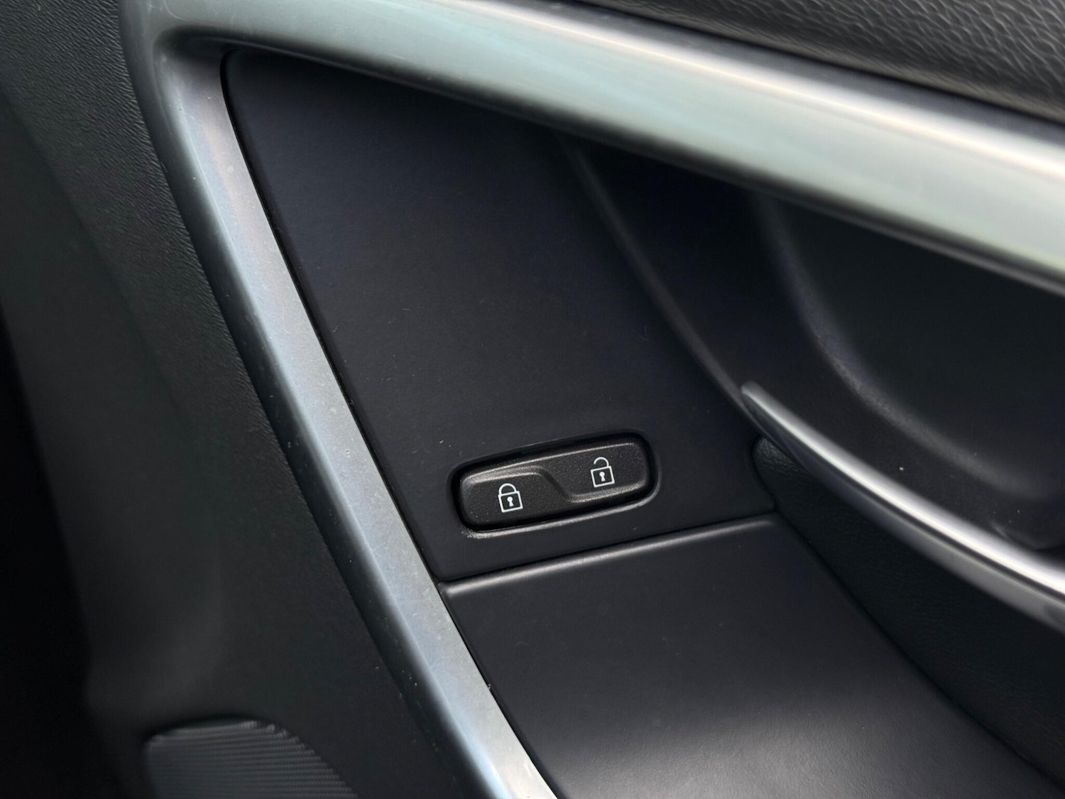 Used Volvo XC60 2014 for sale - 78057554: Photo 77