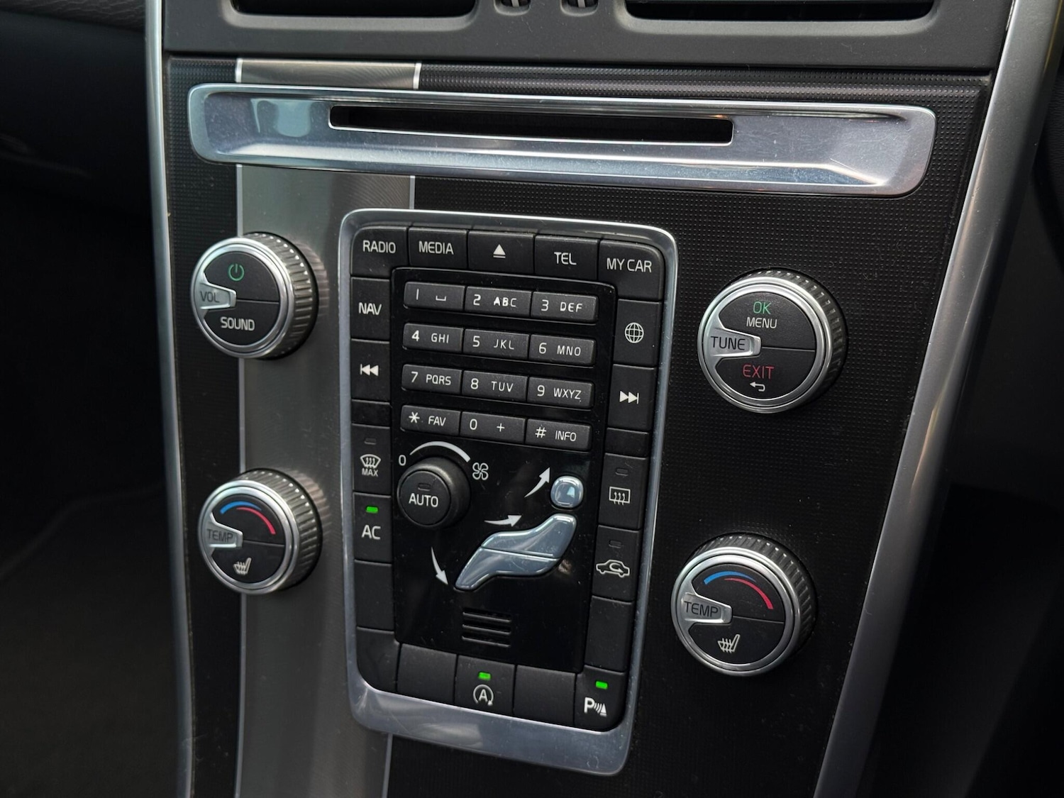 Used Volvo XC60 2014 for sale - 78057554: Photo 82