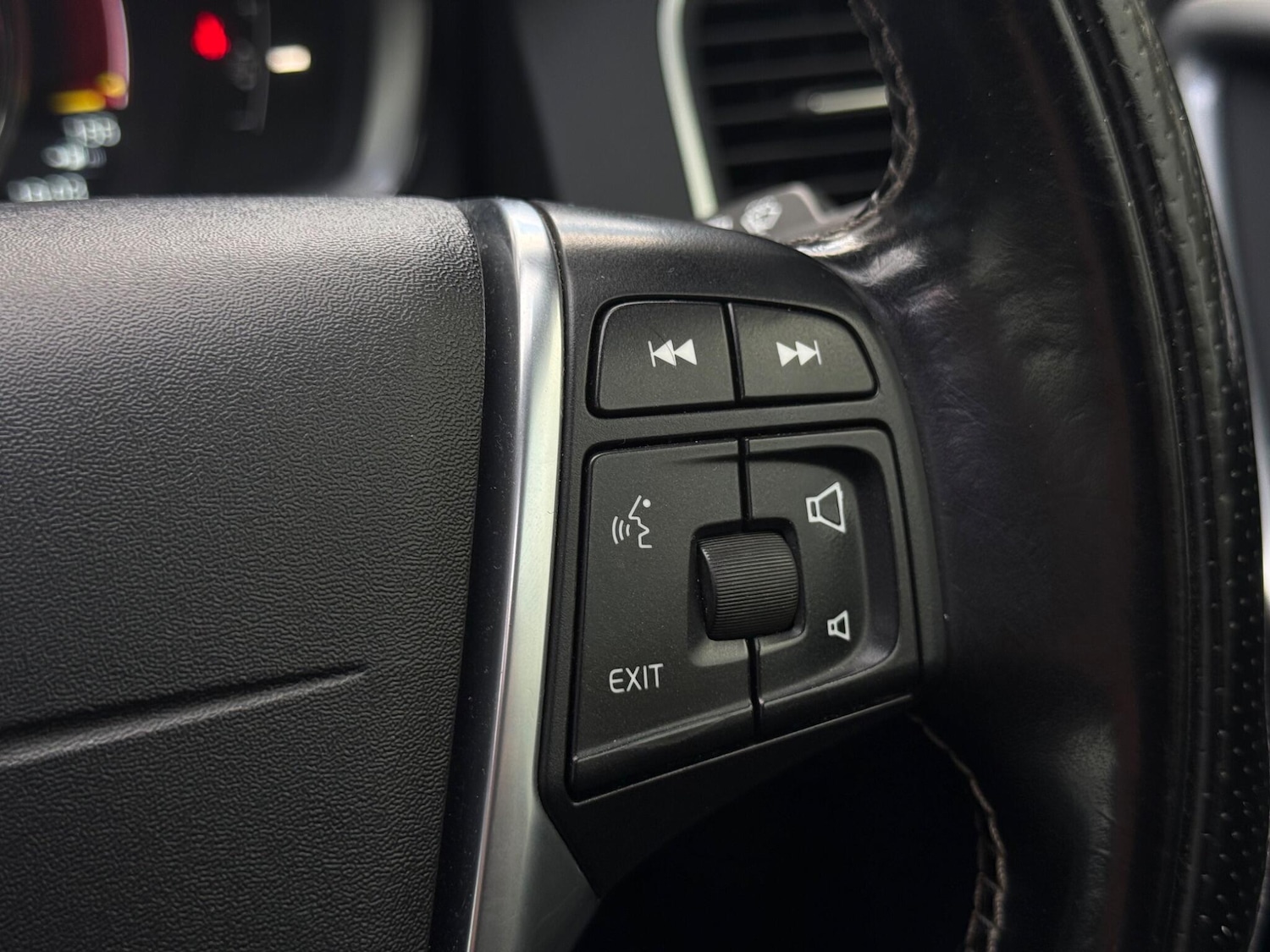 Used Volvo XC60 2014 for sale - 78057554: Photo 86