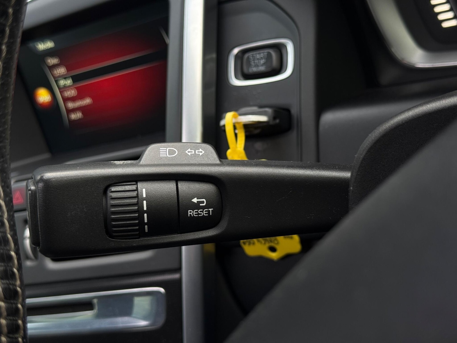 Used Volvo XC60 2014 for sale - 78057554: Photo 87