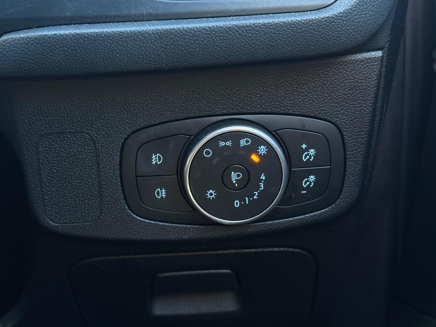 Used Ford Focus 2018 for sale - 76370689: Photo 37