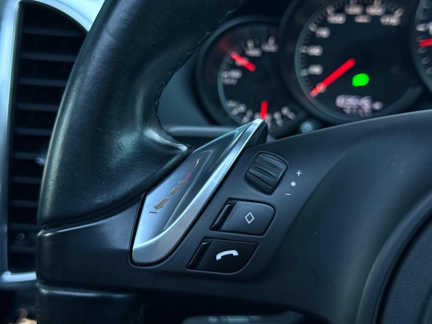 Used Porsche Cayenne 2013 for sale - 78058110: Photo 59