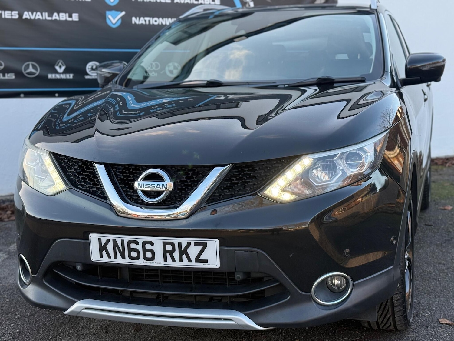 Used Nissan Qashqai 2016 for sale - 76913790: Photo 8