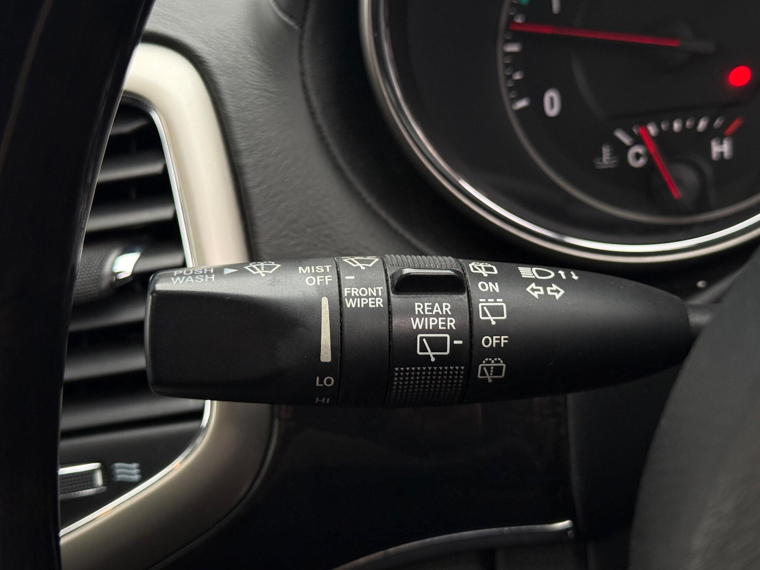 Used Jeep Grand Cherokee 2012 for sale - 77057419: Photo 64