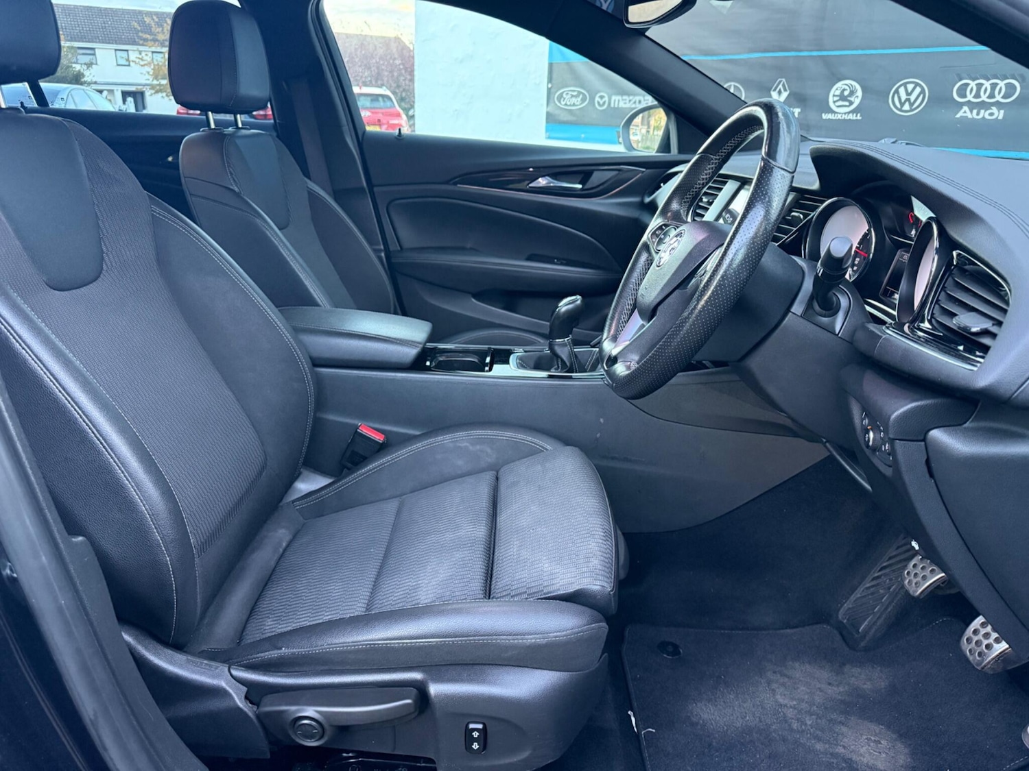 Used Vauxhall Insignia 2019 for sale - 76337837: Photo 18