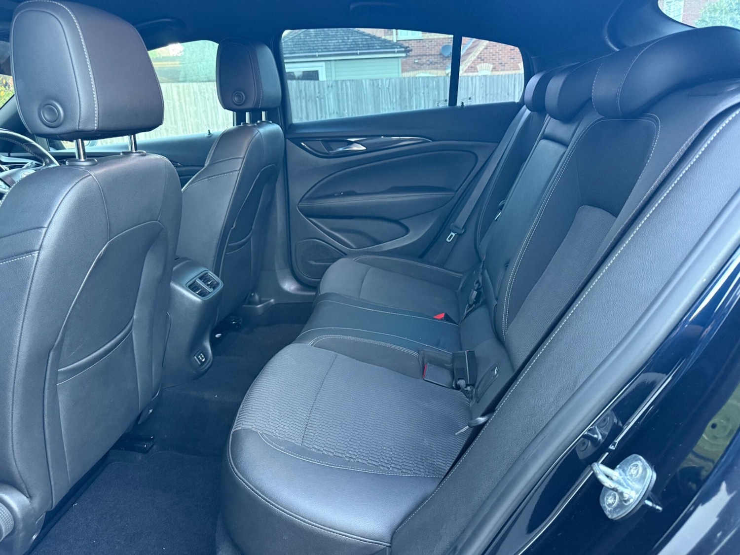 Used Vauxhall Insignia 2019 for sale - 76337837: Photo 25