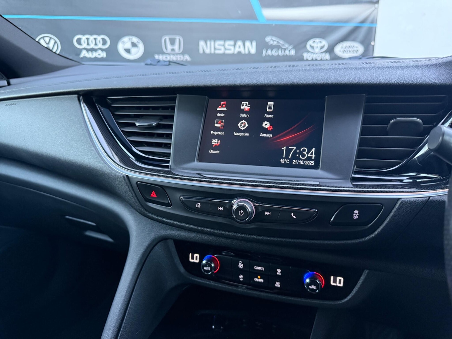 Used Vauxhall Insignia 2019 for sale - 76337837: Photo 32