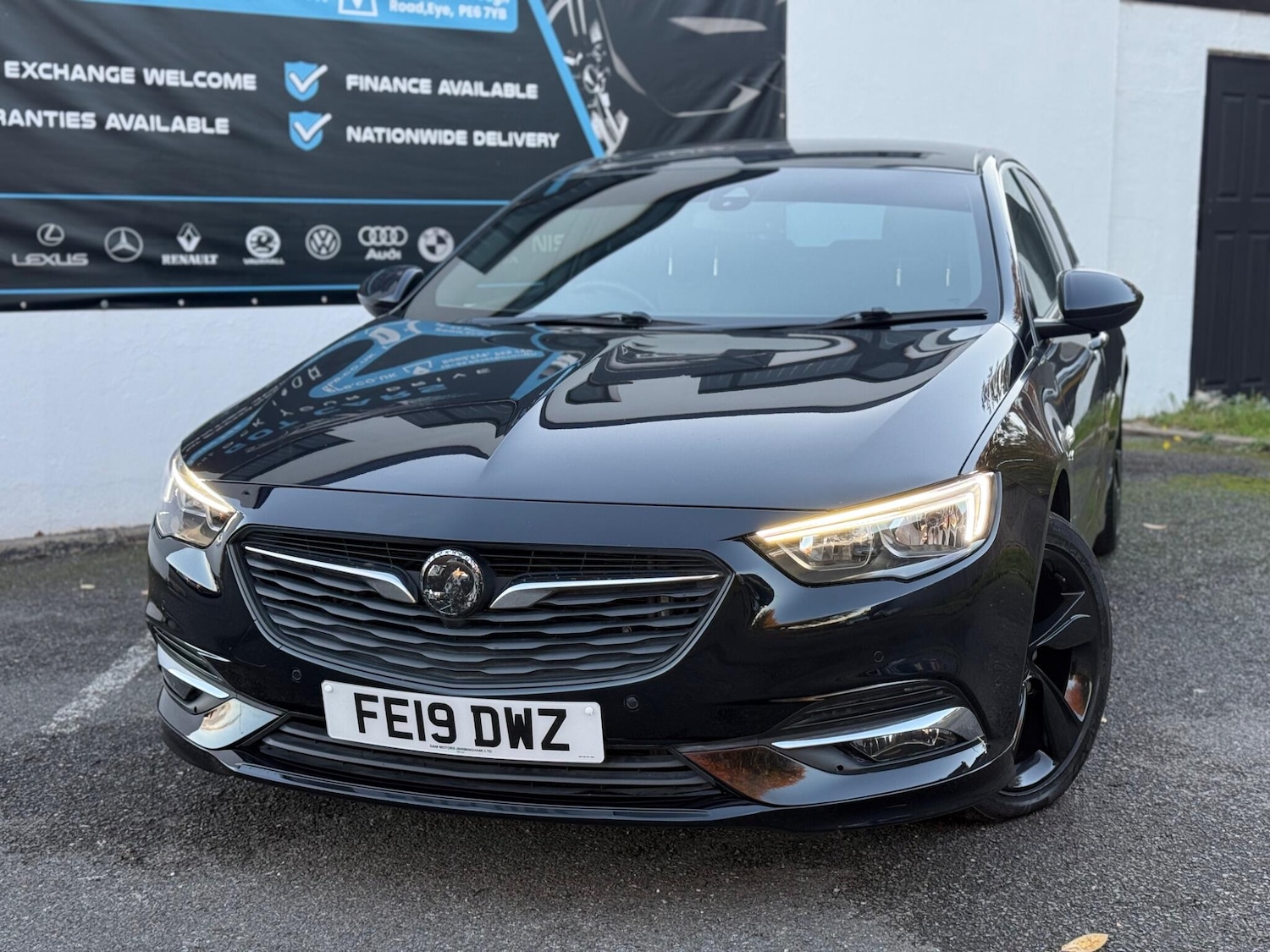 Used Vauxhall Insignia 2019 for sale - 76337837: Photo 6