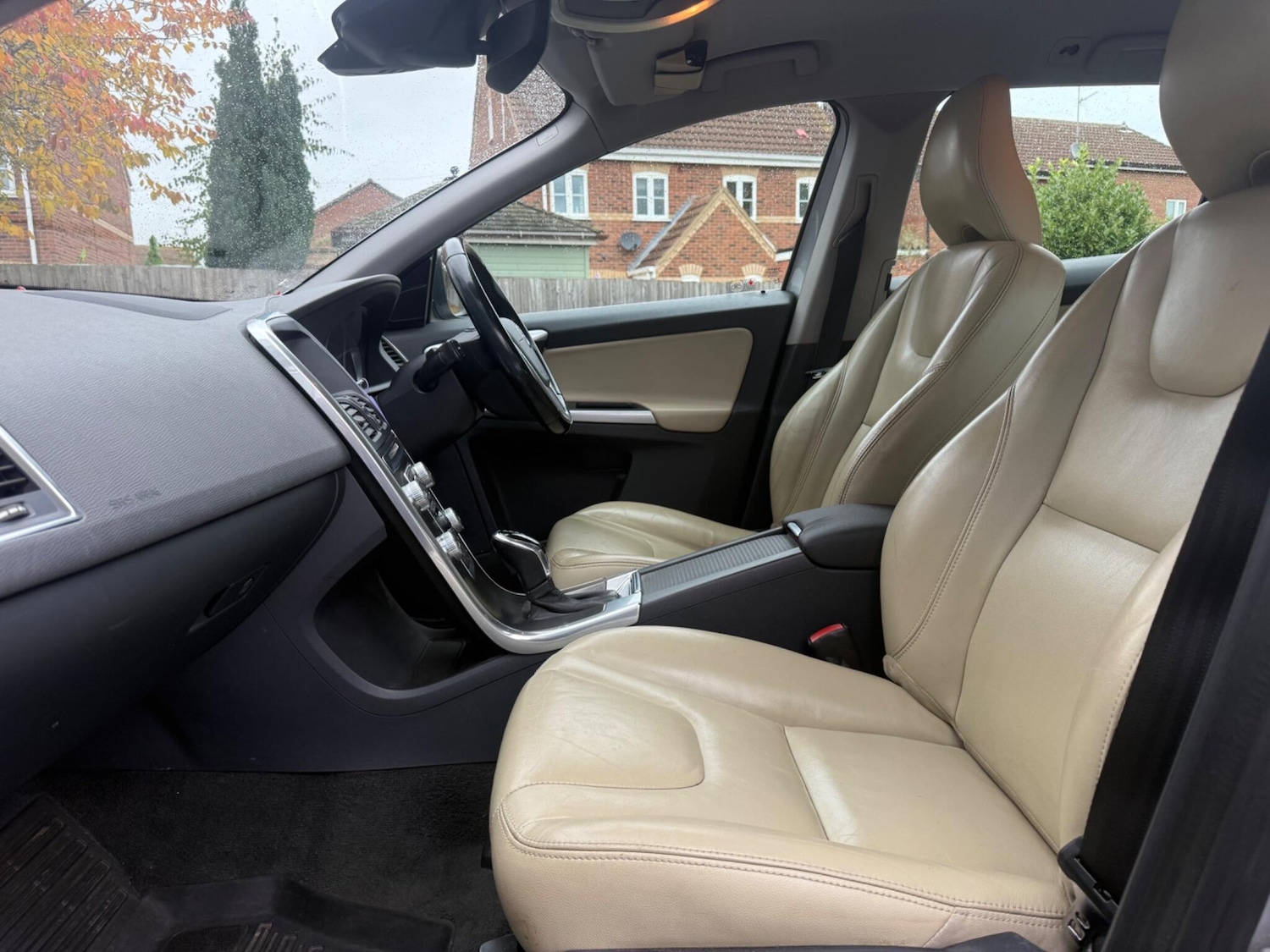 Used Volvo XC60 2014 for sale - 76408911: Photo 31