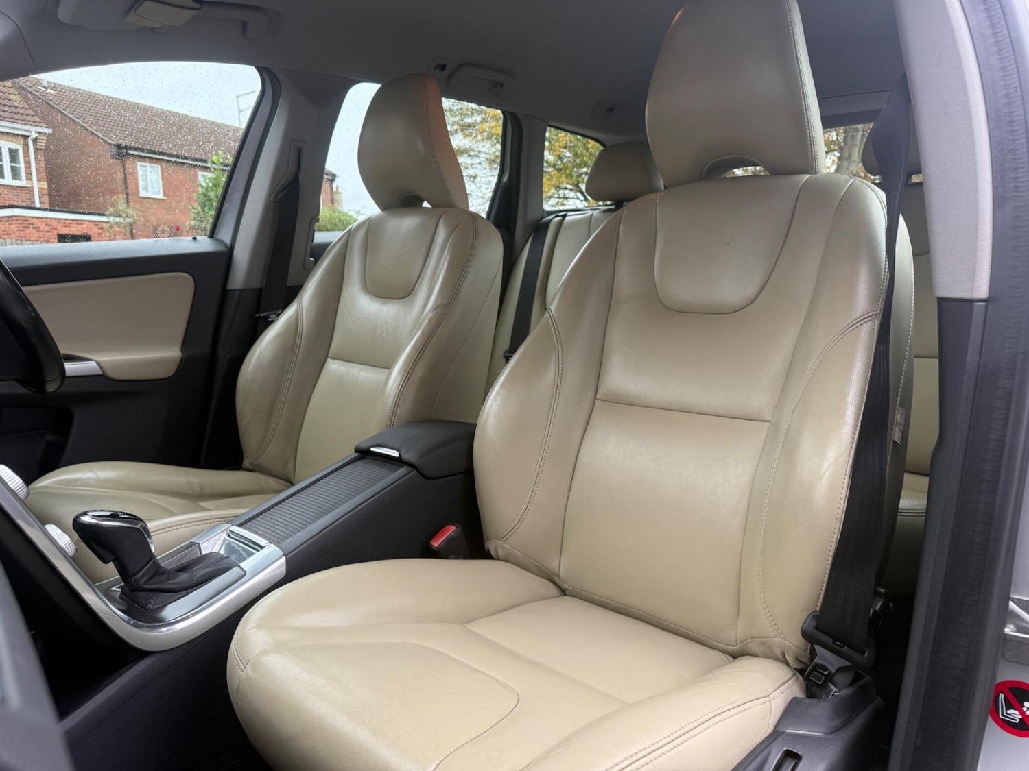 Used Volvo XC60 2014 for sale - 76408911: Photo 32