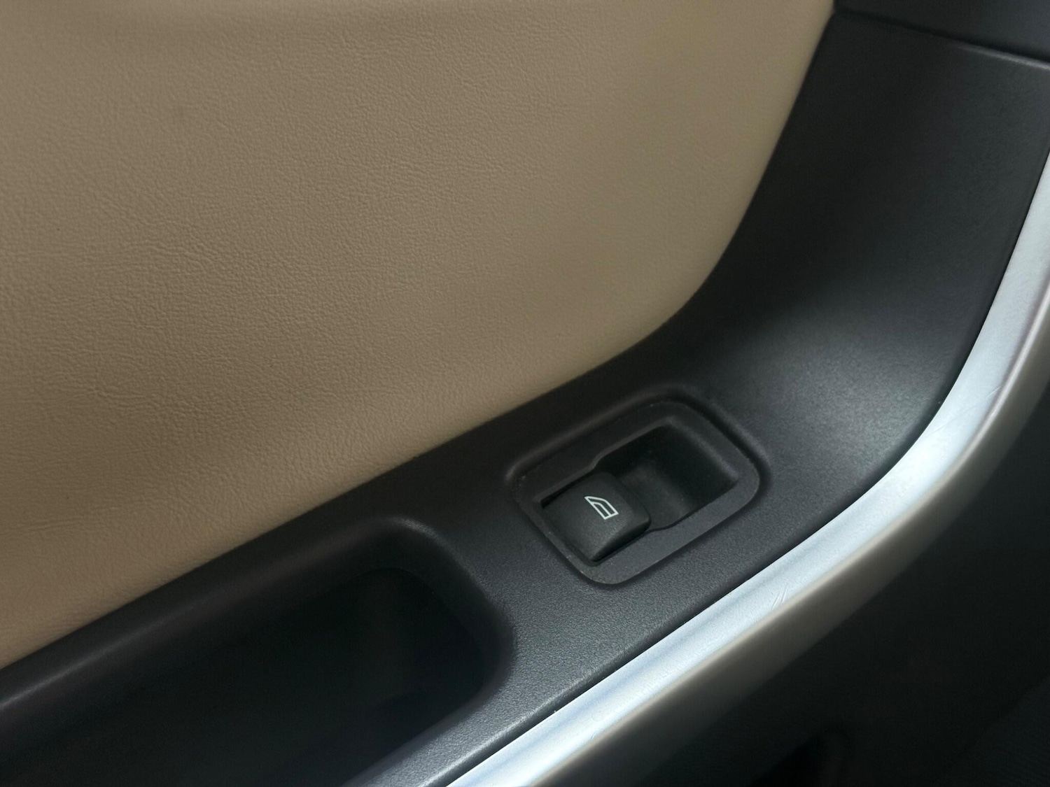 Used Volvo XC60 2014 for sale - 76408911: Photo 36