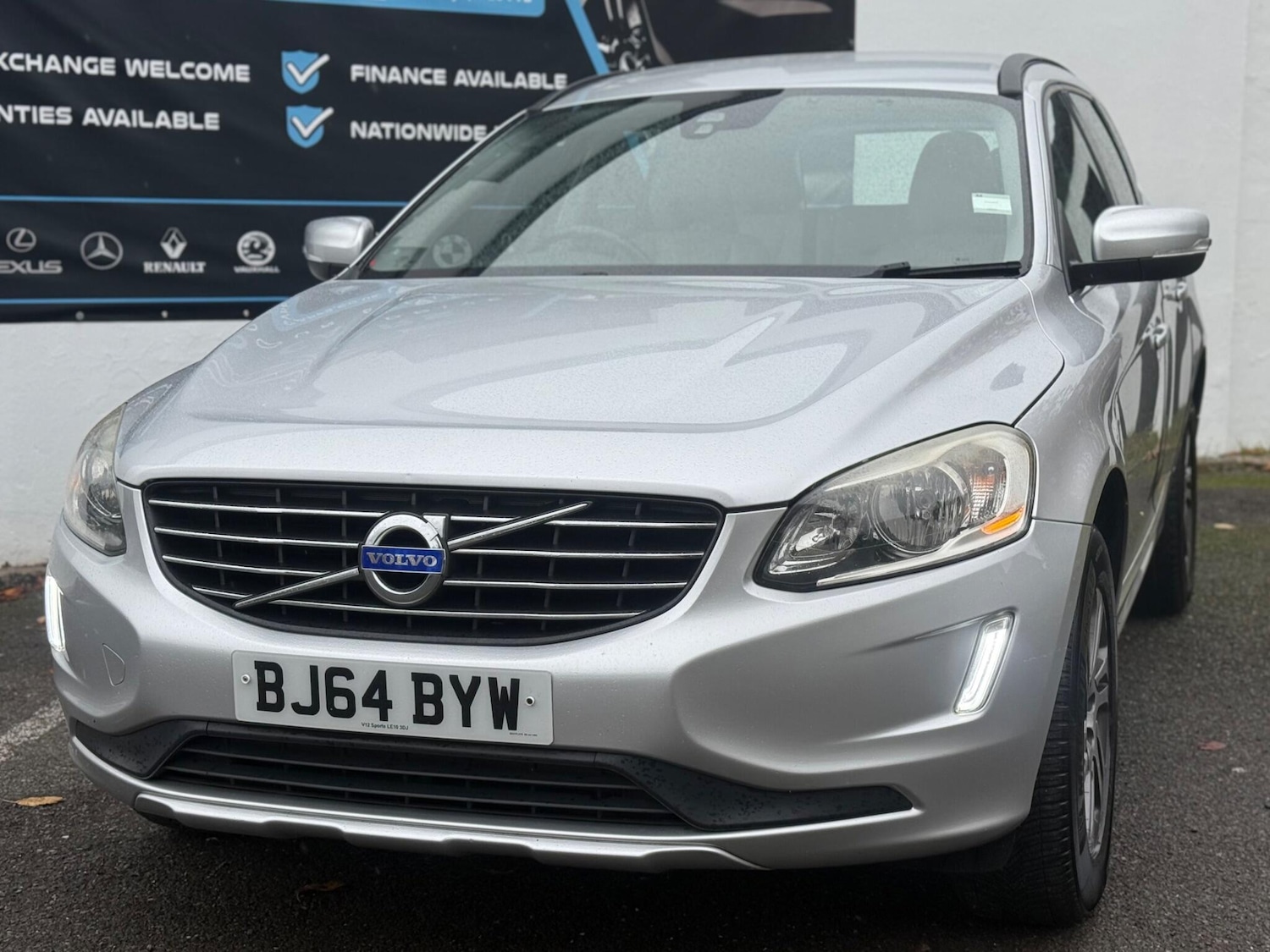 Used Volvo XC60 2014 for sale - 76408911: Photo 8