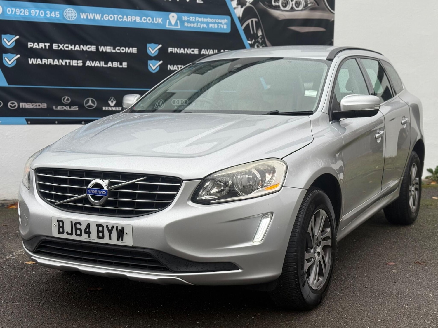 Used Volvo XC60 2014 for sale - 76408911: Photo 9