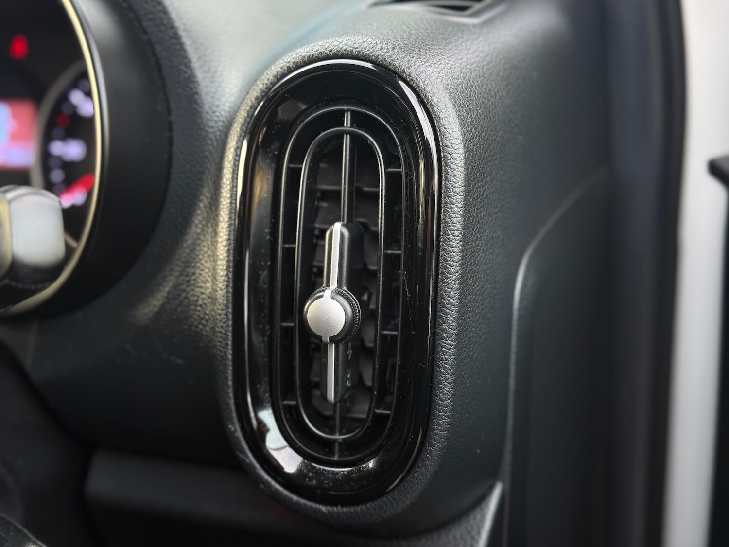 Used Kia Picanto 2020 for sale - 76942667: Photo 60