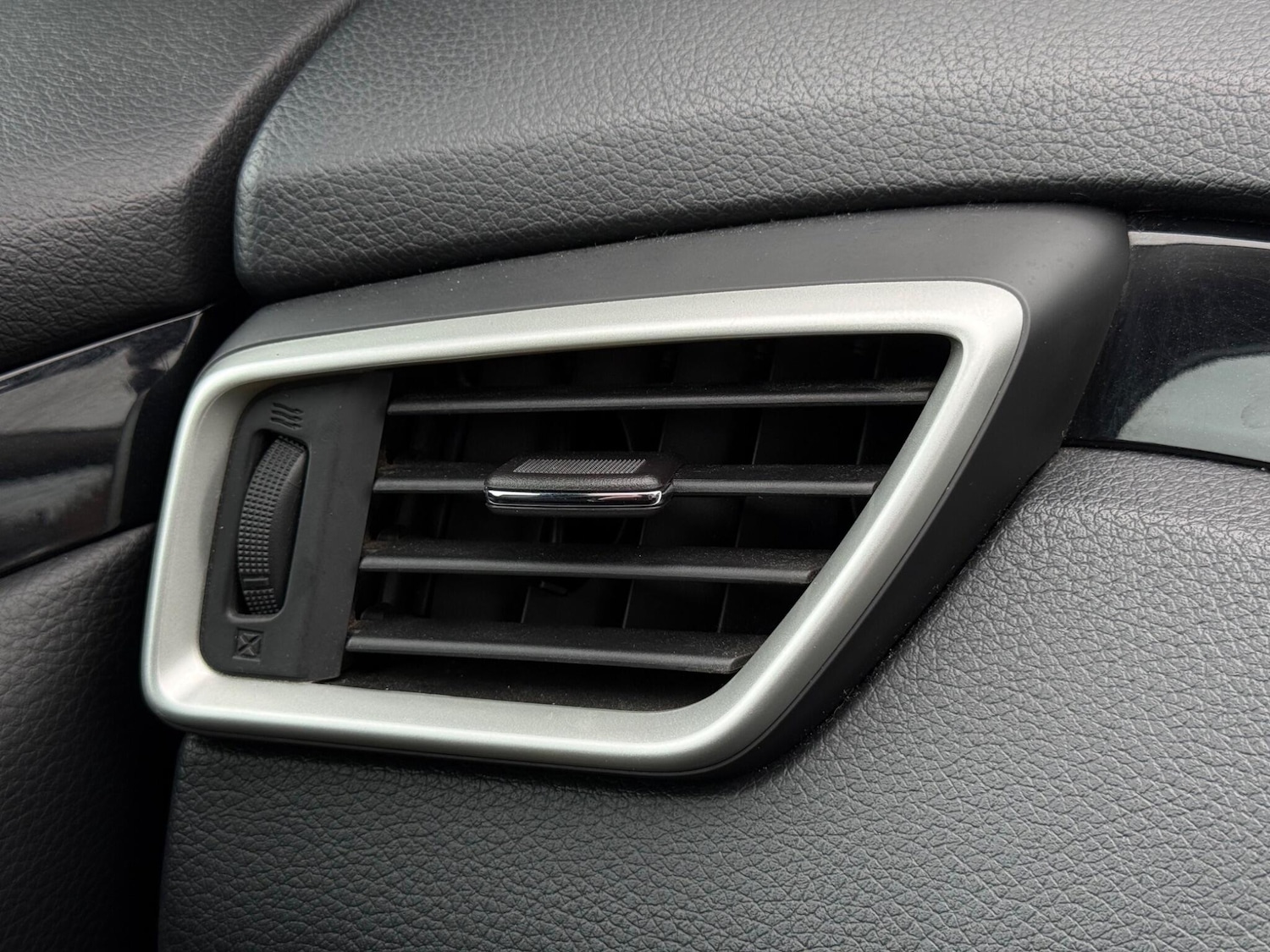 Used Nissan Qashqai 2015 for sale - 78100048: Photo 67