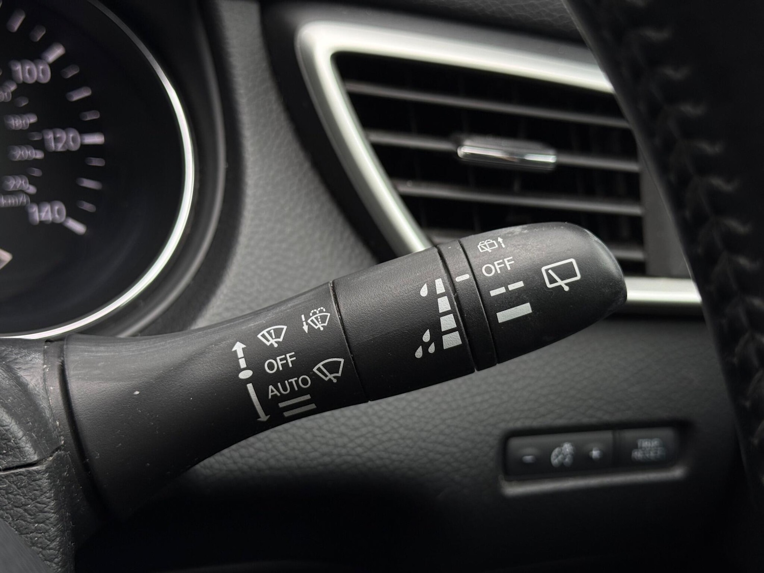 Used Nissan Qashqai 2015 for sale - 78100048: Photo 85