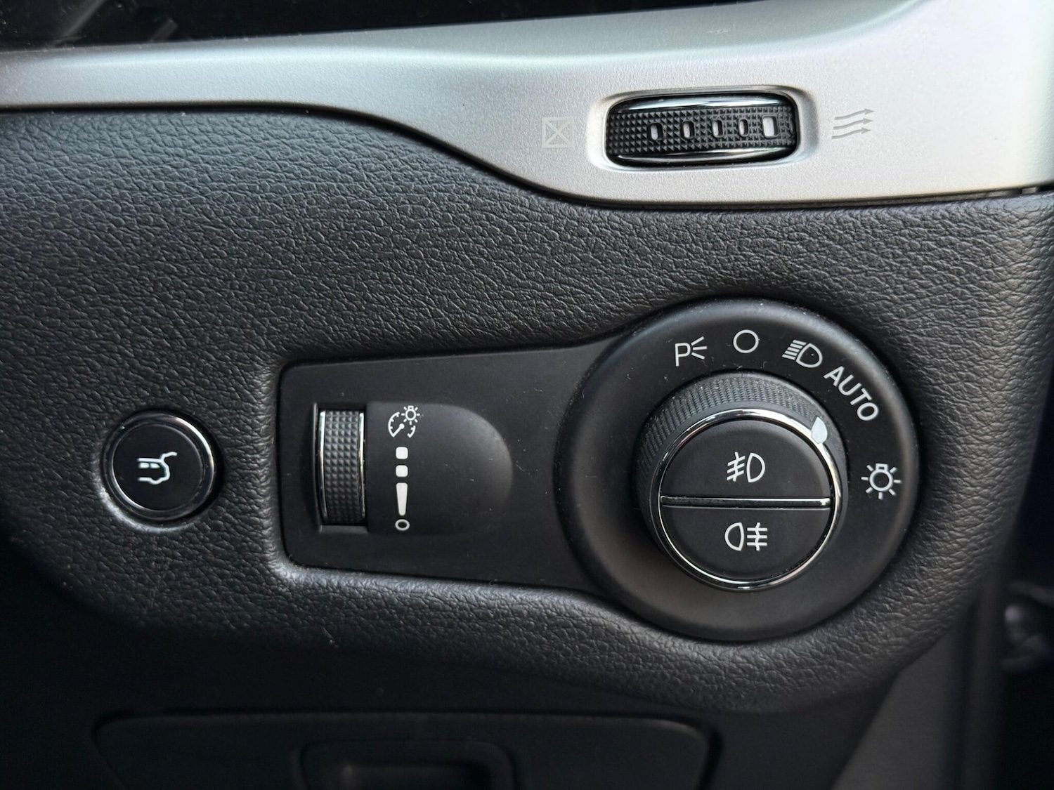 Used Jeep Cherokee for sale - 77753953: Photo 77