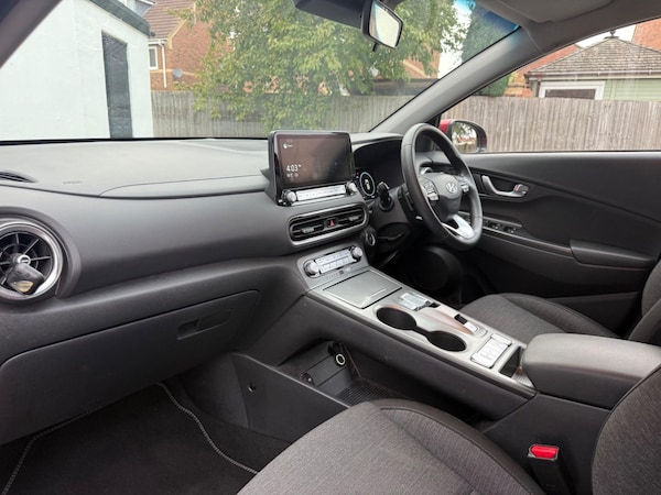 Used Hyundai KONA 2021 for sale - 76299497: Photo 29