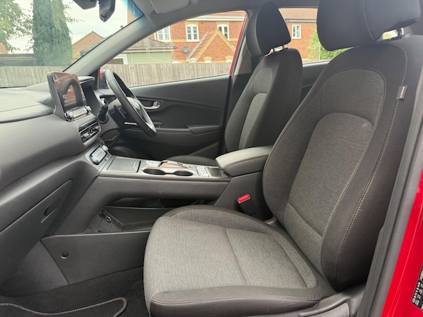 Used Hyundai KONA 2021 for sale - 76299497: Photo 30