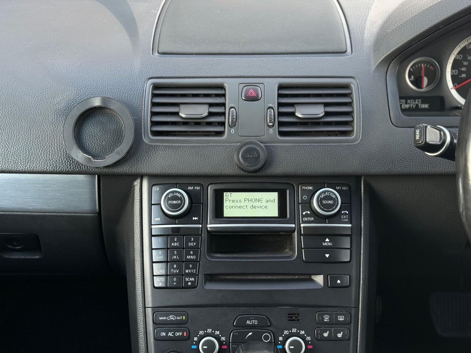 Used Volvo XC90 2014 for sale - 76472748: Photo 34