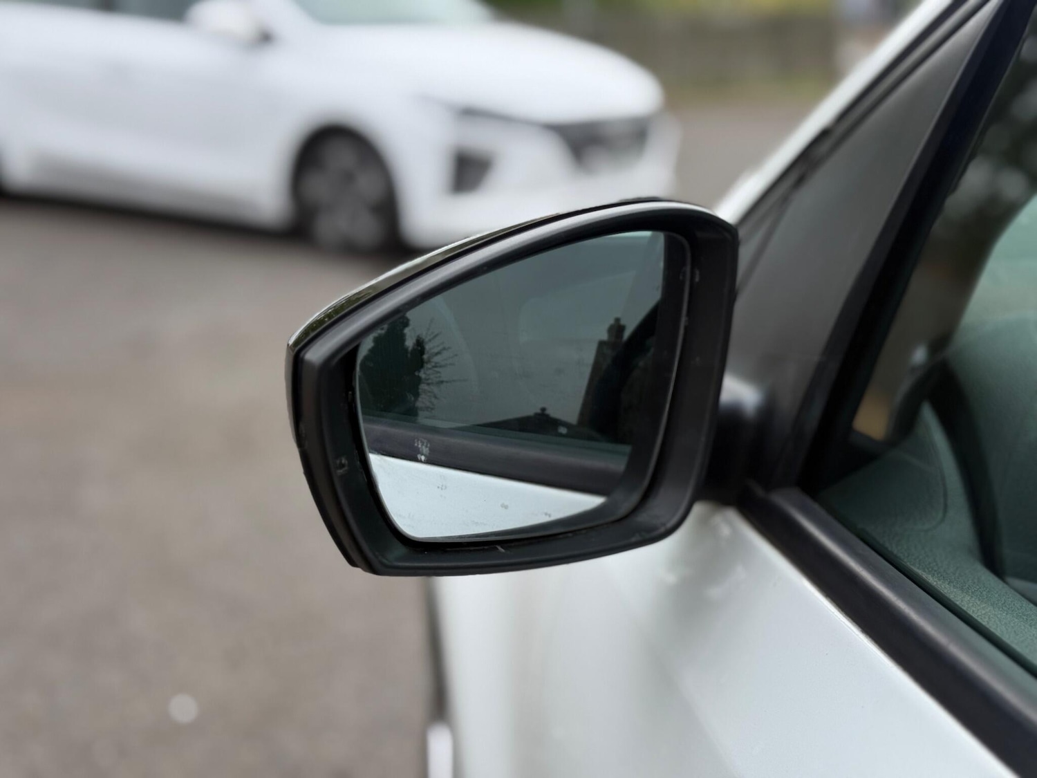 Used Volkswagen Polo 2015 for sale - 78185230: Photo 21