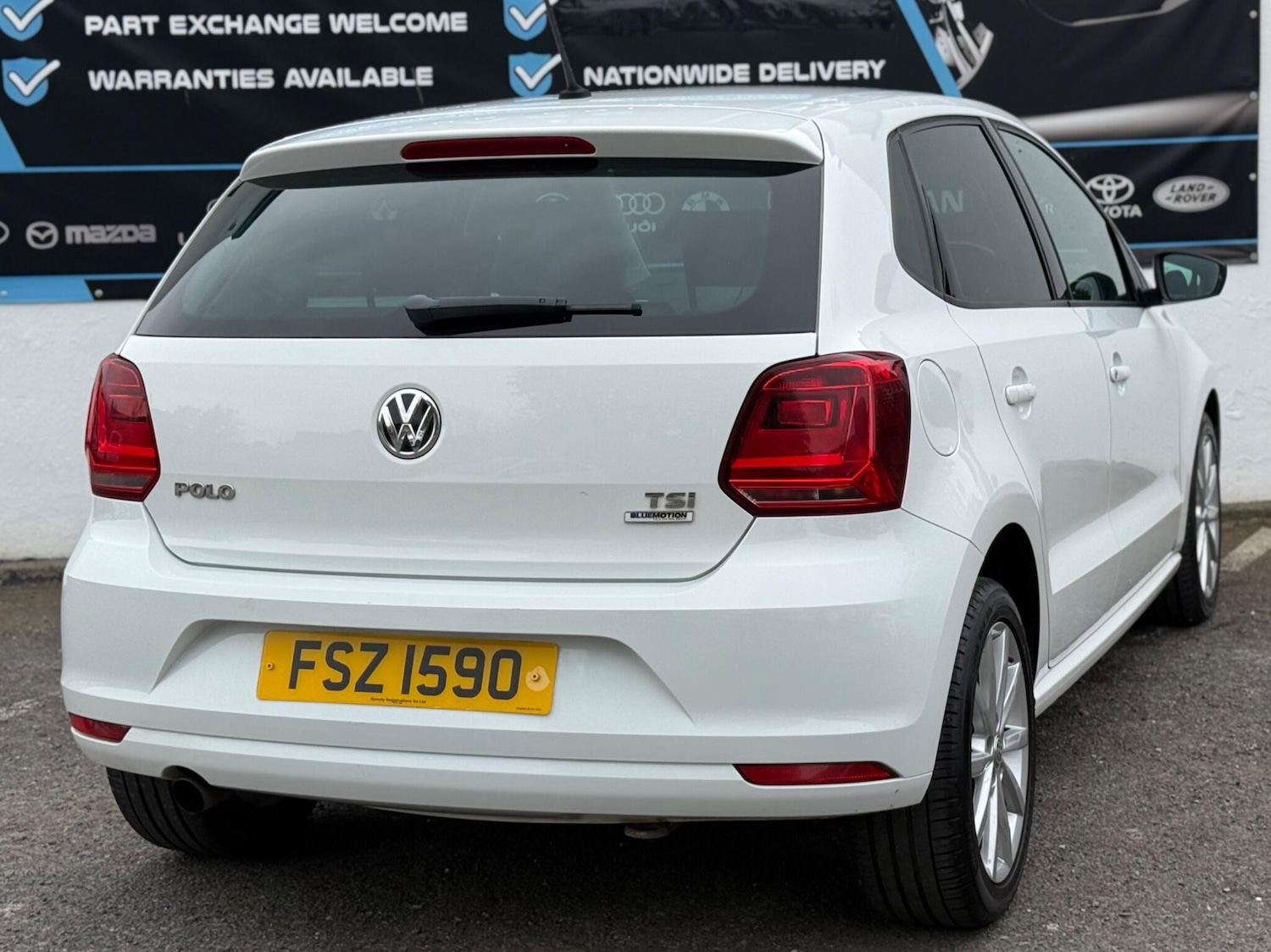 Used Volkswagen Polo 2015 for sale - 78185230: Photo 30