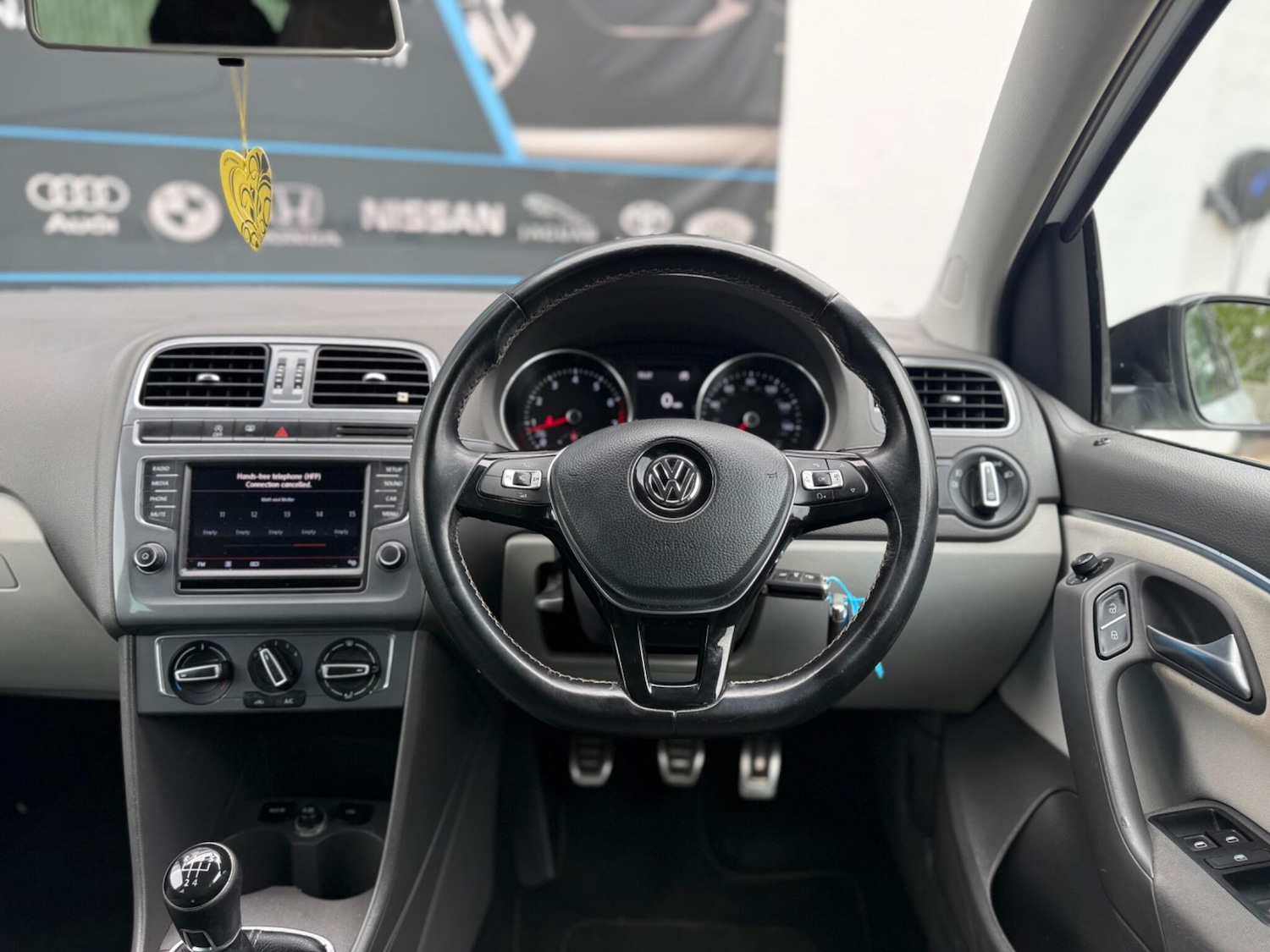 Used Volkswagen Polo 2015 for sale - 78185230: Photo 64