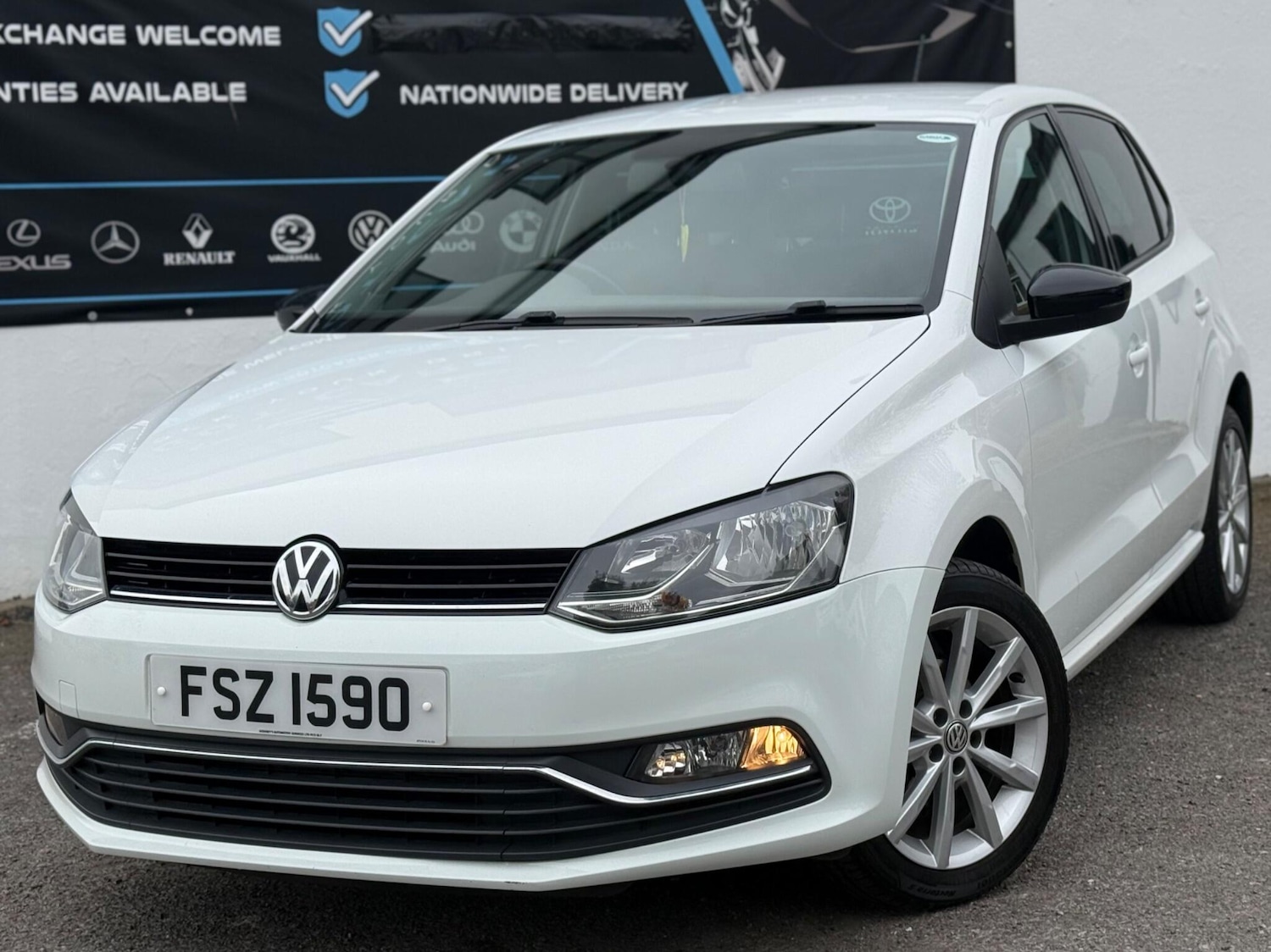 Used Volkswagen Polo 2015 for sale - 78185230: Photo 7