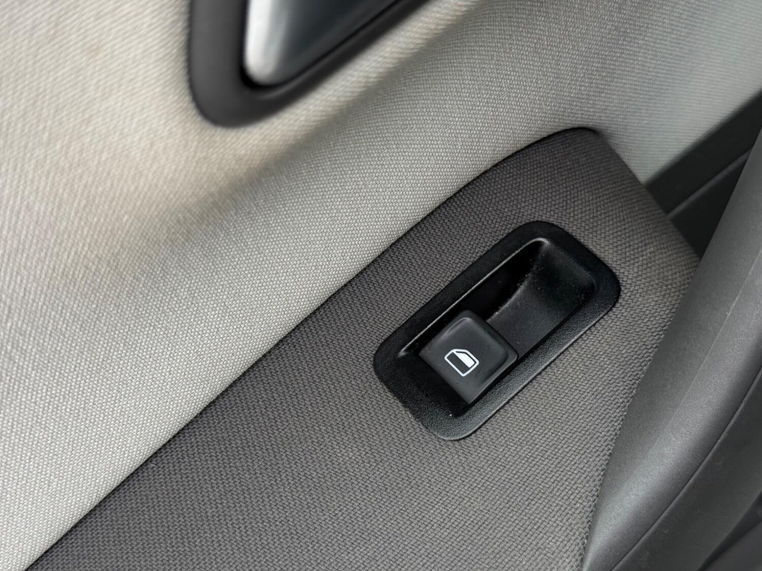 Used Volkswagen Polo 2015 for sale - 78185230: Photo 79